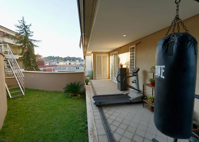 Villa Enchanting Garden Retreat Roma